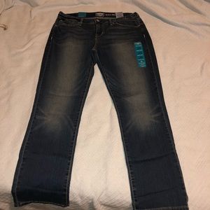 NWT Levi’s Signature Modern Slim Straight Leg
